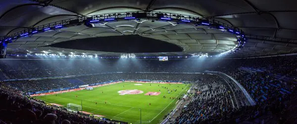 led str&aring;lkastare arena